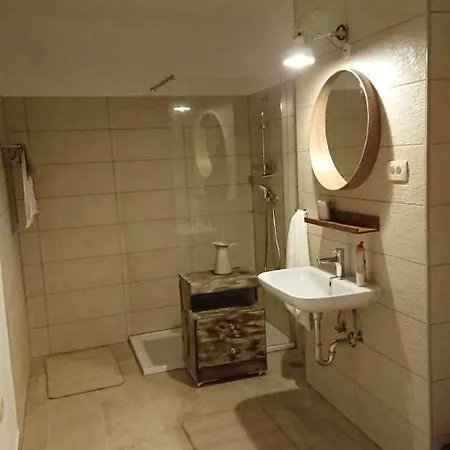 Appartement Kraska Nisa à Komen Extérieur photo